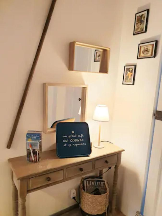 LE CHARMANT # Cœur de Cognac # Courette Extérieur photo